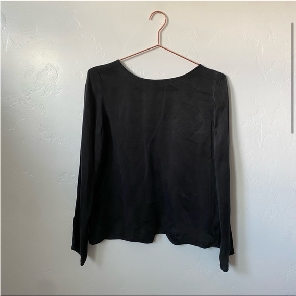 Wilfred Free black open button back cupro blouse - Picture 6 of 6
